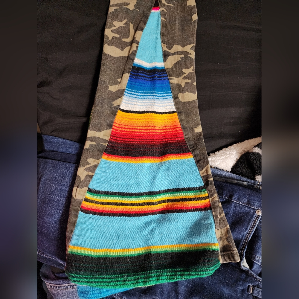 lucky and blessed camo serape flares 6 - Picture 5 of 6